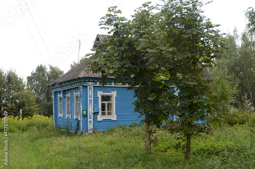 House in the village of Vyshka in the Yaroslavl region