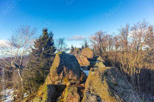 Sonnenuntergangswanderung entlang des Rennsteigs in der Nähe von Steinbach-Hallenberg - Deutschland photo