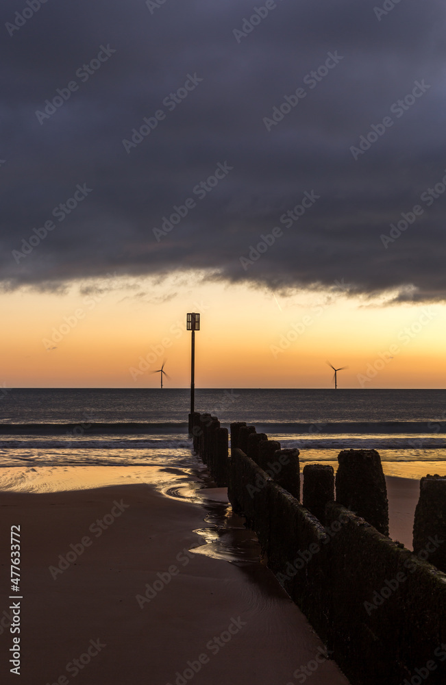 Obraz premium Sunrise to start the day at Blyth beach in Northumberland