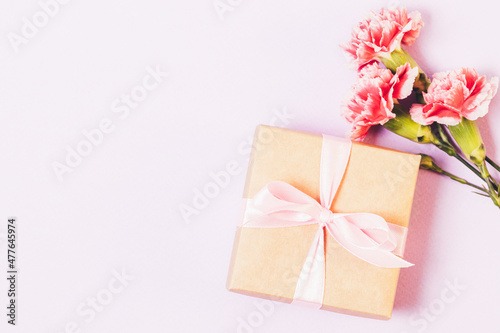 Festive floral composition with gift box © progressman