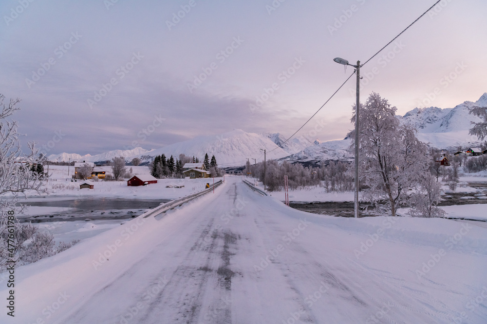 Winterlandschaften in den Lyngenfjord Alpen