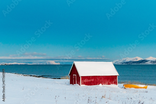 Fjords Sørlenangen am Ullsfjord photo