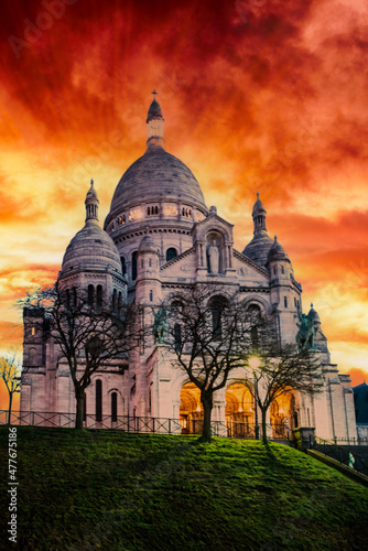 Obraz na plátně Sacre Coeur Cathedral on Montmartre Hill, Paris. France