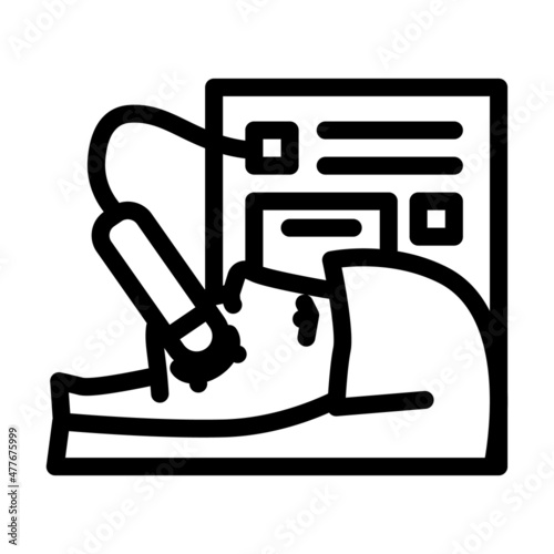 laser rejuvenation client line icon vector. laser rejuvenation client sign. isolated contour symbol black illustration