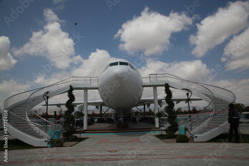 airplane converted into restaurant