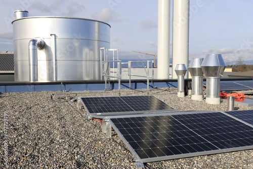 technik industriequartier pv anlage solardach