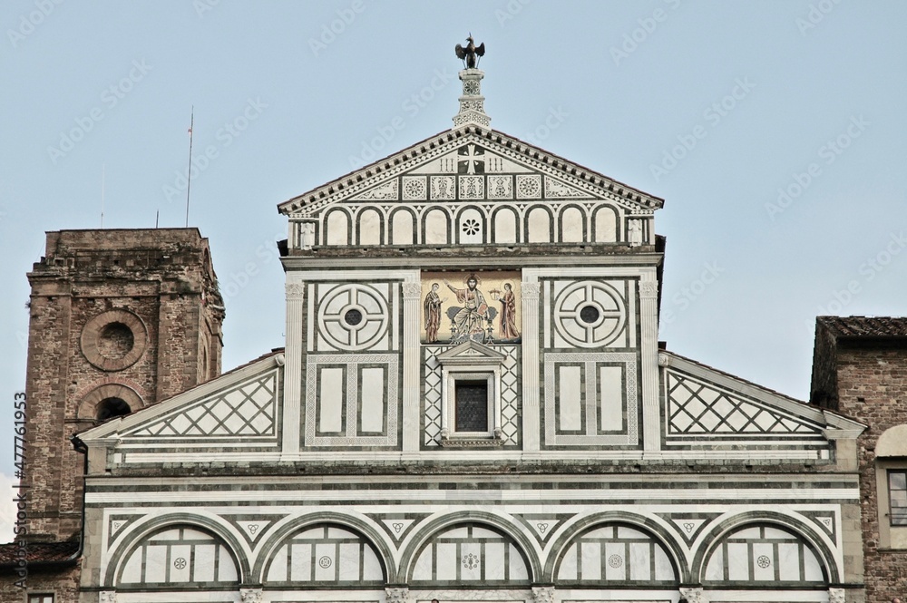 Facciata superiore della Basilica  di SantaMaria Novella  finita nel 1470 dal Rucellai . Opera Rinascimentale