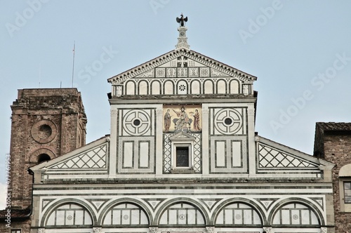 Facciata superiore della Basilica  di SantaMaria Novella  finita nel 1470 dal Rucellai . Opera Rinascimentale photo