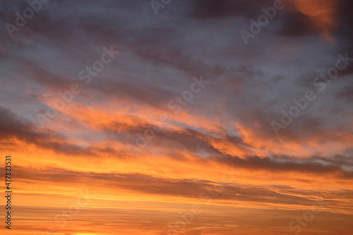 lever de soleil nuageux © Dominique VERNIER
