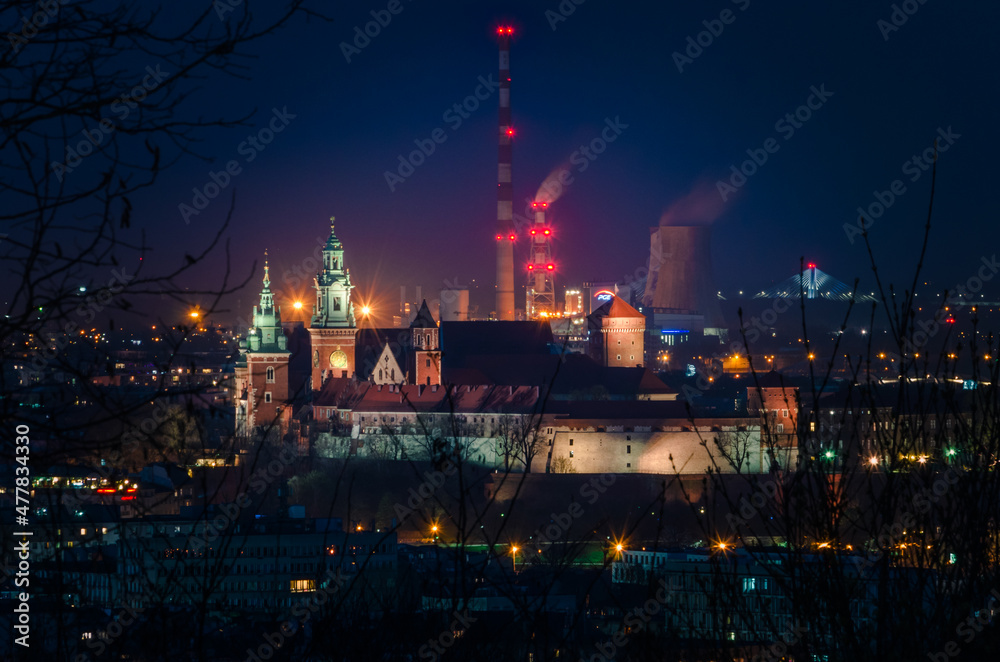 Widok na Wawel i Elektrociepłownię 