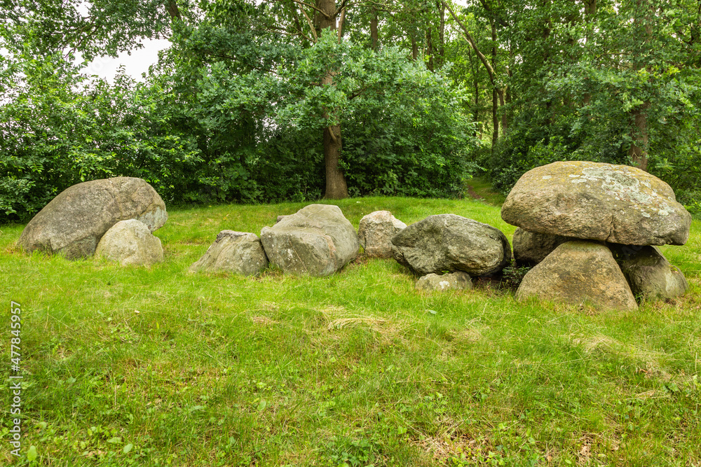 Dolmen D32 a construction work from the new stone age in the Dutch province of Drenthe made of boulders brought in from Scandinavia with glaciers in the ice age Dolmen D32 a construction work from the new stone age in the Dutch province of Drenthe made of boulders brought in from Scandinavia with glaciers in the ice age