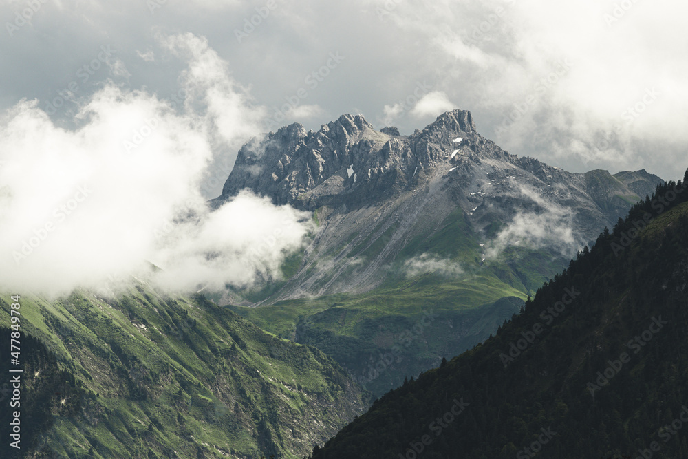 Berge Landschaft in den Alpen Berge Landschaft in den Alpen