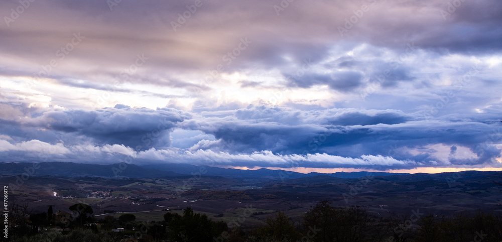 Fototapeta premium Dramatic clouds on a stormy evening - travel photography