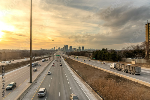 Vehicles driving on Highway 401