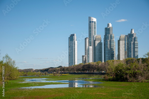 Obraz na płótnie Puerto madero seen from the Costanera Sur Ecological Reserve w salonie