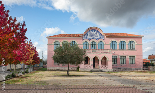 Antiga Escola Secundaria da freguesia de Palhaça, Portugal. photo
