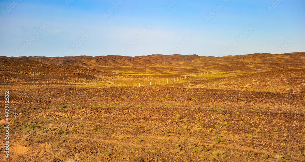 Obraz premium Boundless natural scenery of Gobi desert in Xinjiang, China