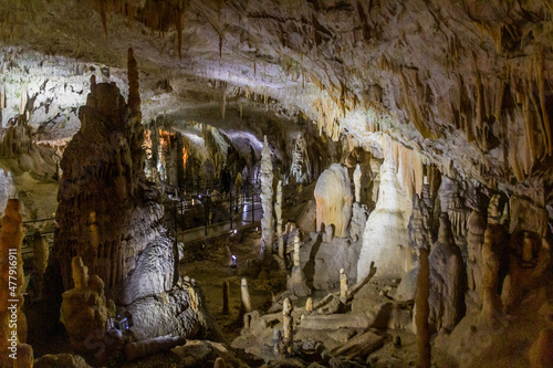 Tableau sur toile POSTOJNA, SLOVENIA - MAY 17, 2019: Rock formations of Postojna cave, Slovenia