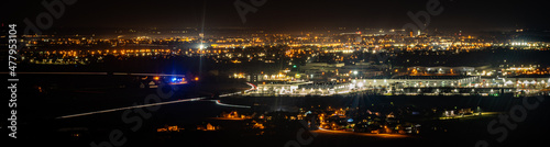 Gäubodenstadt Straubing Panorama bei Nacht mit Lichtern und Abendrot © CreativeImage
