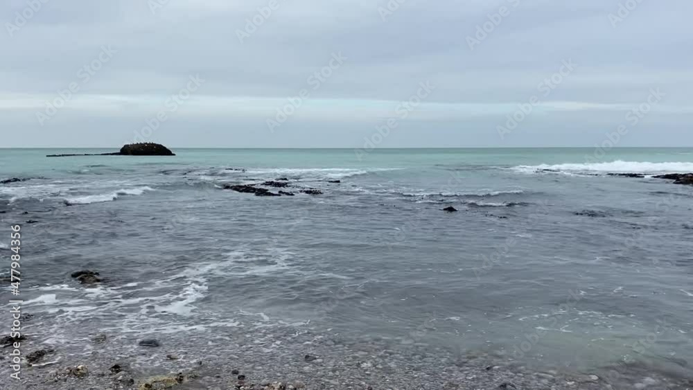 Relaxation des vagues sur la plage d'Etretat Relaxation des vagues sur la plage d'Etretat