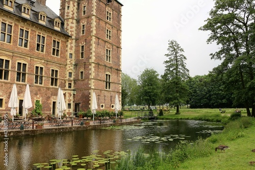 Blick auf Schloss Raesfeld, einem Wasserschloss in der Stadt Raesfeld in Mordrhein-Westfalen photo