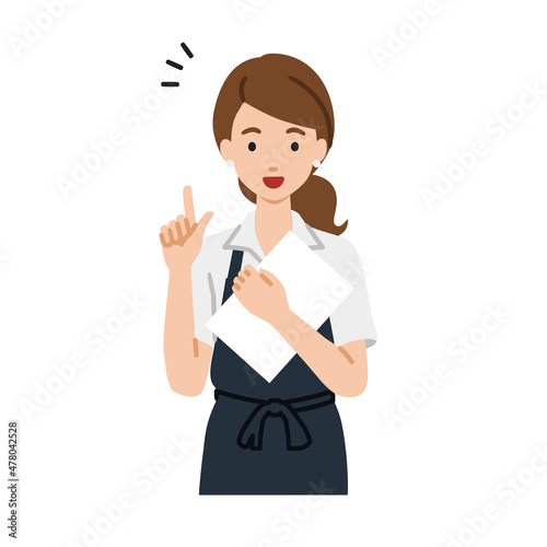 立って書類を手に持って何かひらめいたカフェ店員の女性