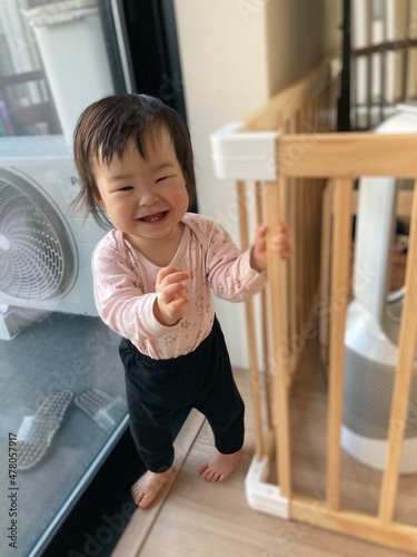 女の子　9ヶ月　赤ちゃん