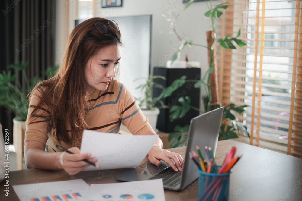 Business woman focus on the projects Business woman focus on the projects