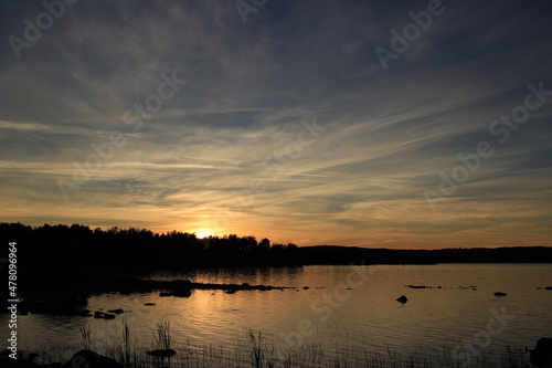Sonnenuntergang   ber See in Schweden