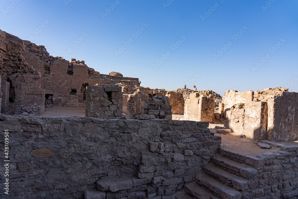 City of the dead - Bab El Hawa - Aswan.jpg