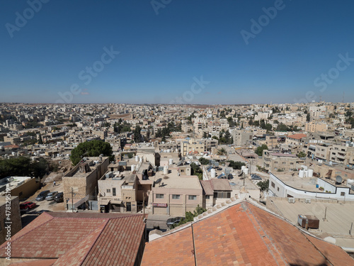 Vistas desde el campanario de la Capilla de la Decapitación de San Juan Bautista, en Madaba, en Jordania, Asia