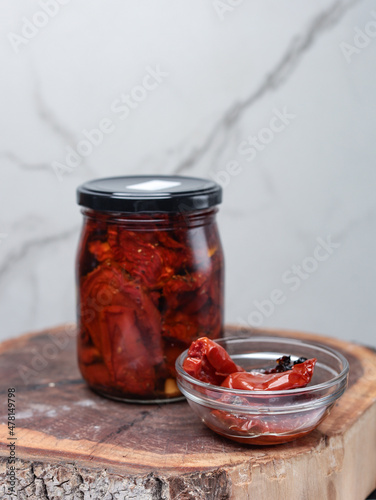 sun-dried tomatoes in oil