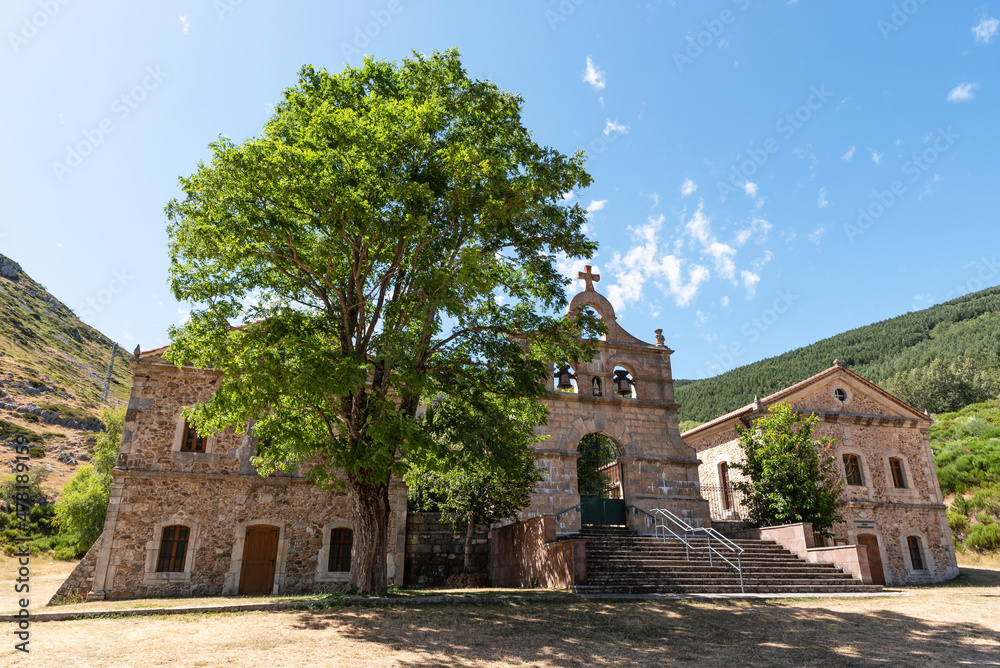 Santuario de la Virgen del Brezo-Palencia