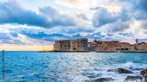 Fototapeta Naklejka Na Ścianę i Meble -  Dubrovnik and Beach Banje on Cloudy day