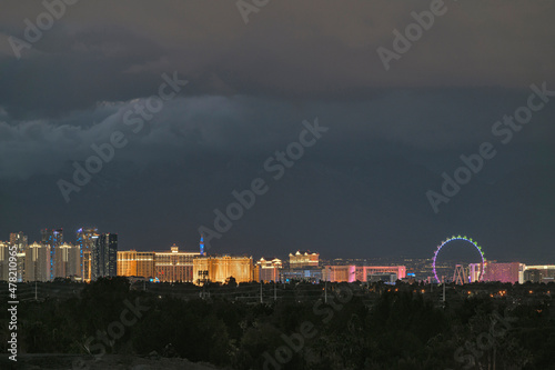 Canvas Print Las Vegas skyline after sunset in winter storm