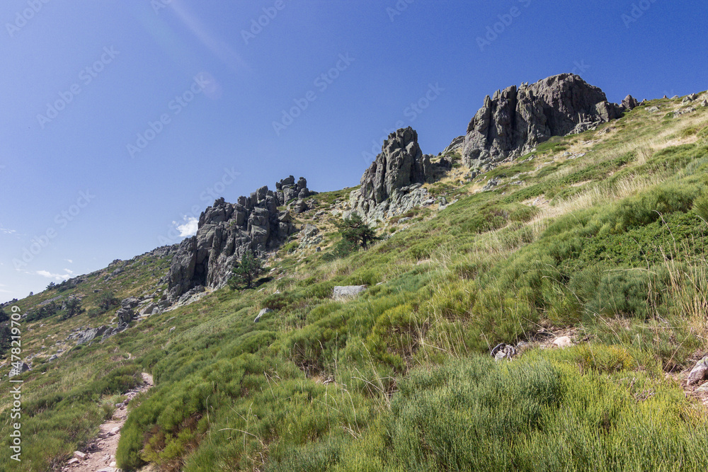 Hiking to Maliciosa mountain near Madrid (Spain) Hiking to Maliciosa mountain near Madrid (Spain)