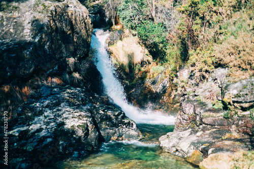 Fototapeta Naklejka Na Ścianę i Meble -  waterfall and rocks