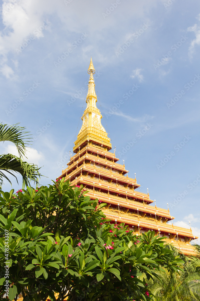 Fototapeta premium Beautiful thai temple with sky, Khon Kaen province, Thailand