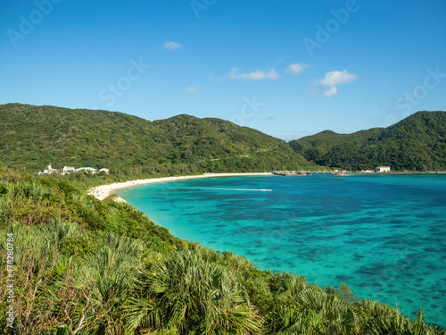 Tropical island paradise © arjacee