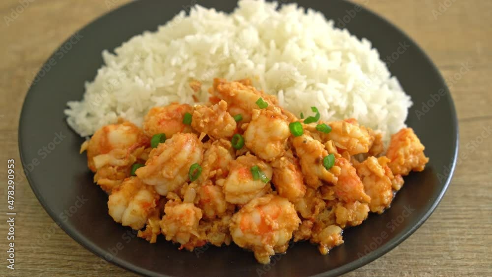 stir-fried shrimps with garlic and shrimps paste with rice stir-fried shrimps with garlic and shrimps paste with rice