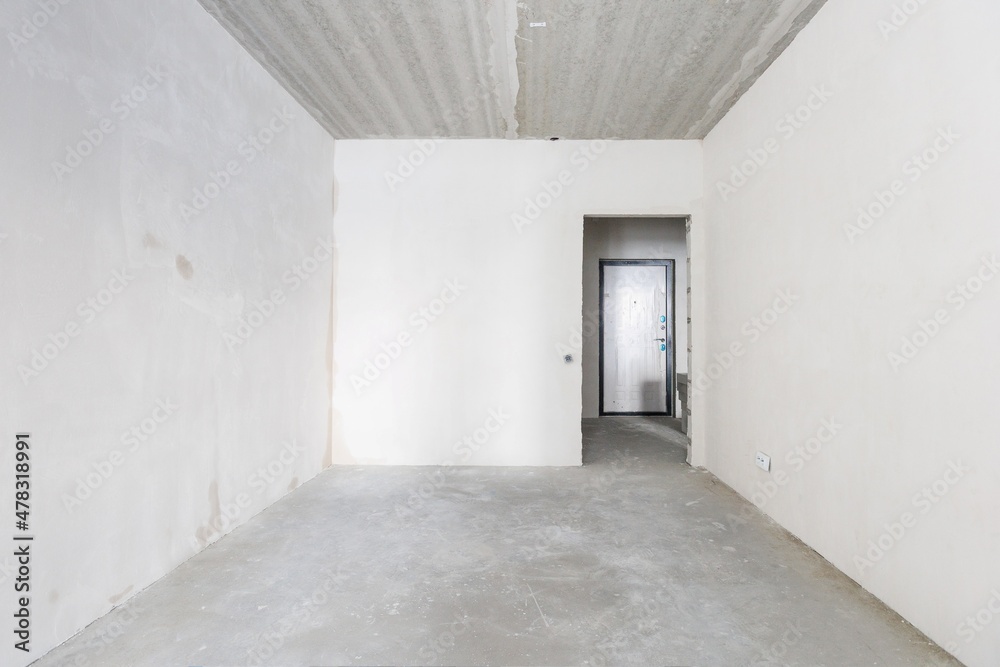 Fototapeta premium interior of the apartment without decoration in gray colors
