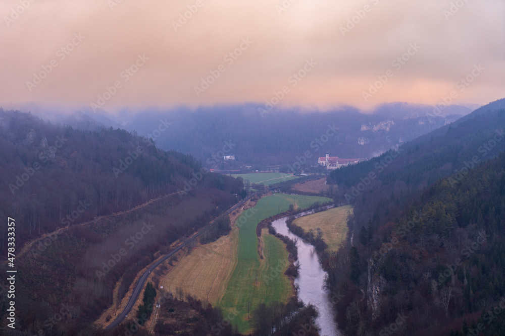 Fototapeta premium oberes Donau Bergland im Winter