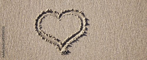 Herz in Sand gemalt