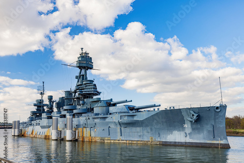 Foto Afternoon view of the Battleship Texas