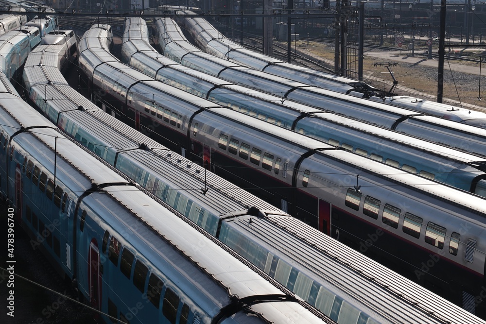 CharentonLePont, France 2021 faisceau ferroviaire de Paris gare