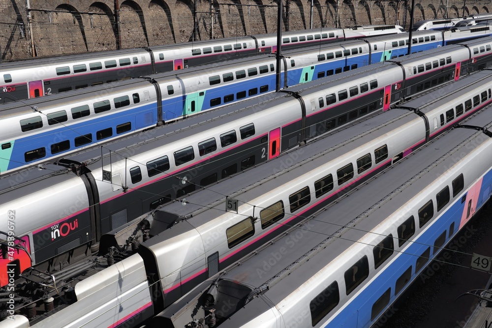 CharentonLePont, France 2021 faisceau ferroviaire de Paris gare