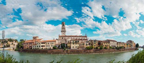 Obraz na plátně Panoramic of Verona crossed by the river Adige, with the tower of the Cathedral of Santa Maria Matricolare in the background