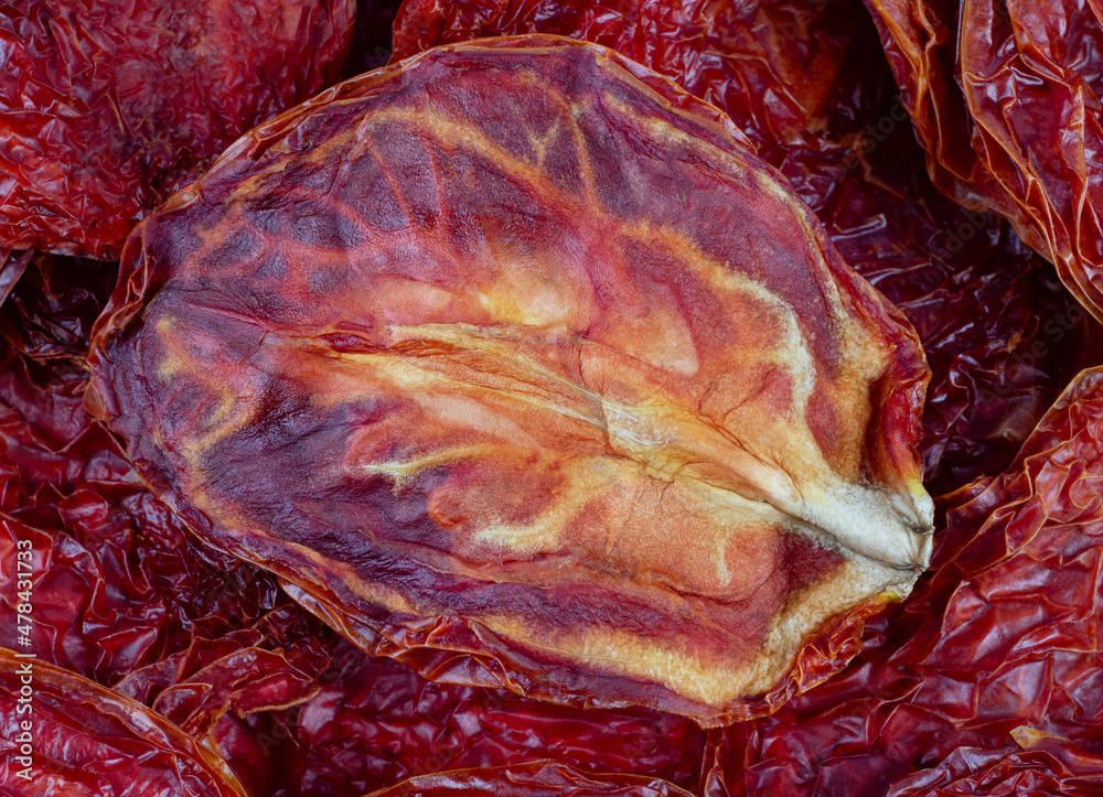Obraz premium Background of sun-dried tomatoes. Dried tomatoes.