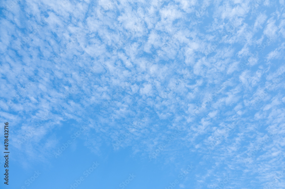 Clear sky and beautiful clouds