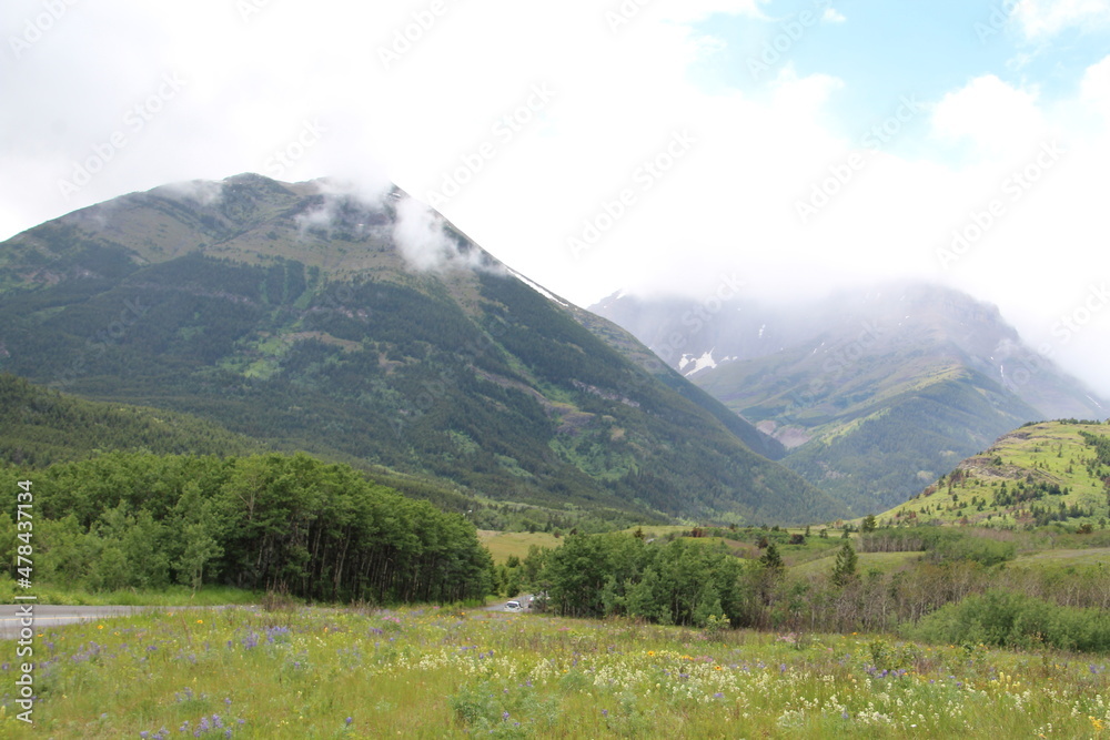 Fototapeta premium Weather Over The Mountains, Waterton Lakes National Park, Alberta